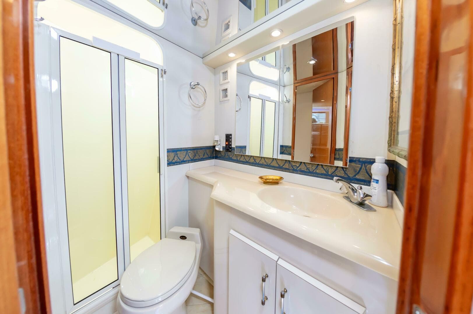 2001 Viking 50 Convertible