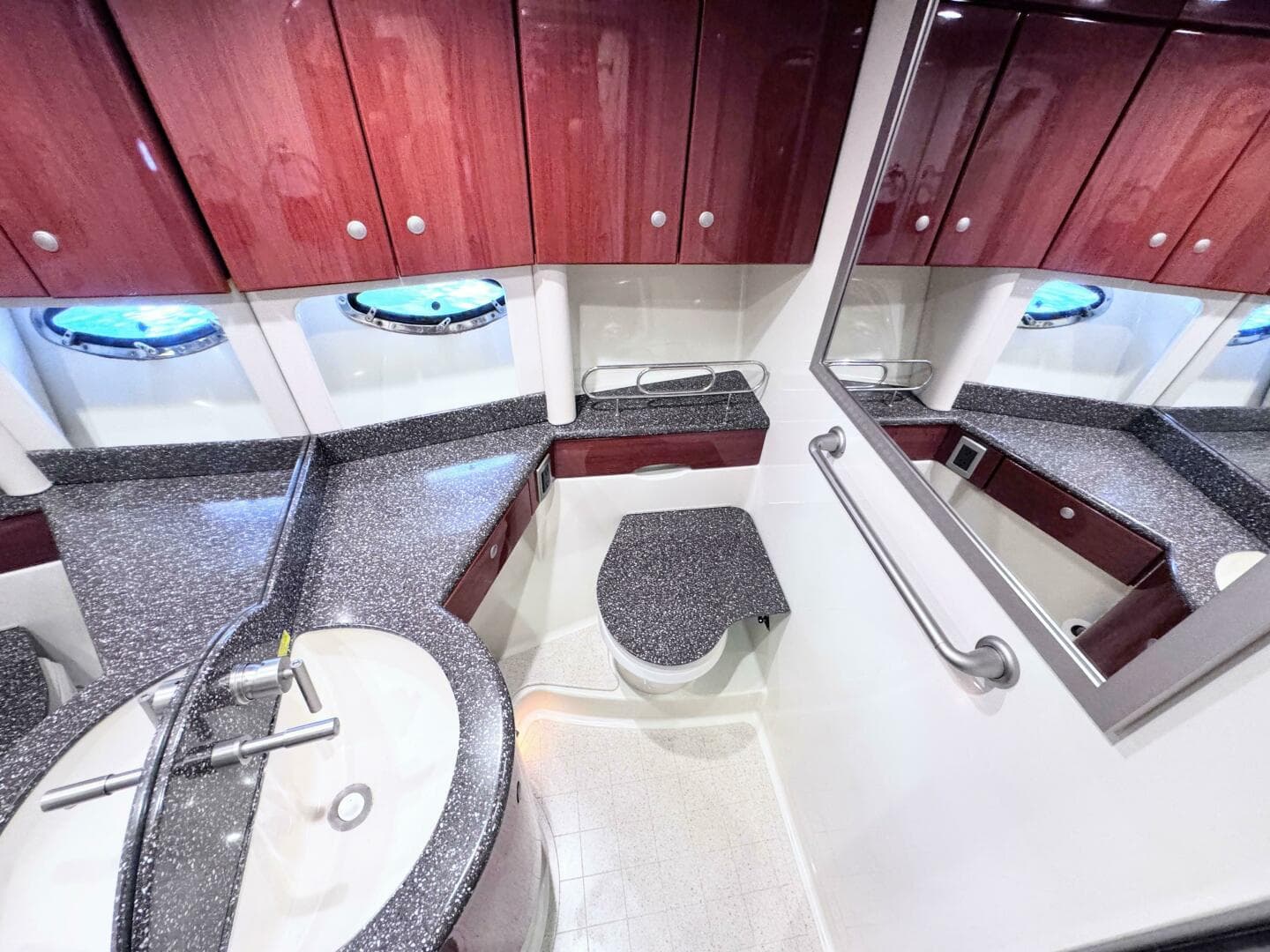 2008 Formula 45 Yacht