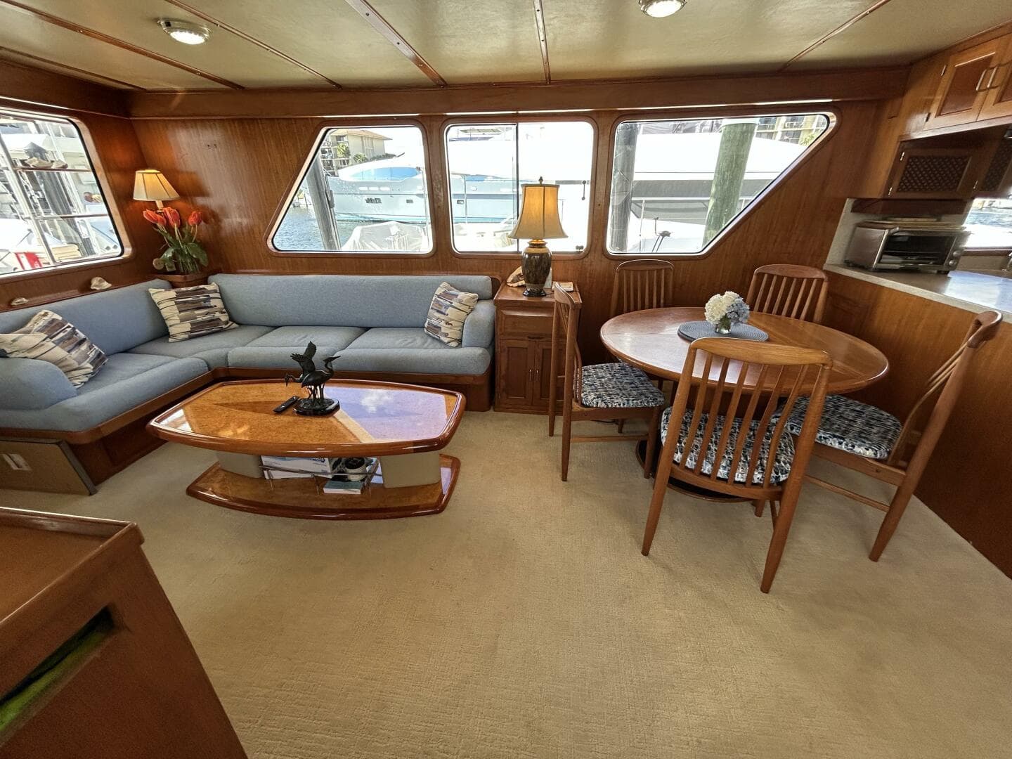 57' DeFever salon port
