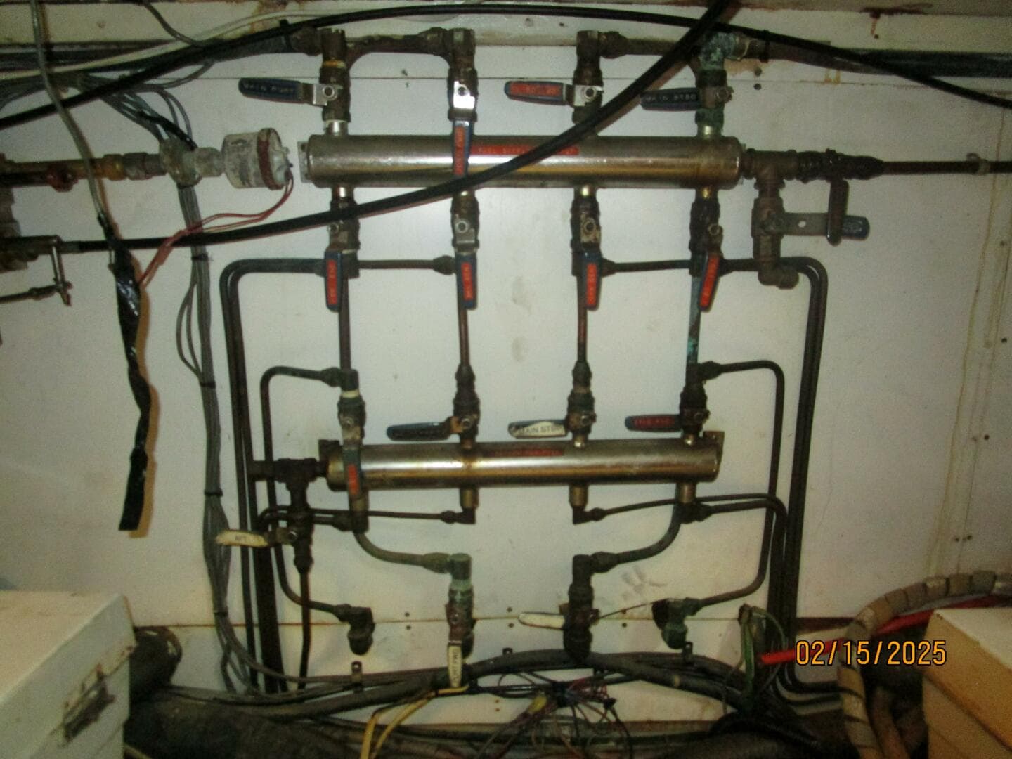 57' DeFever fuel manifold