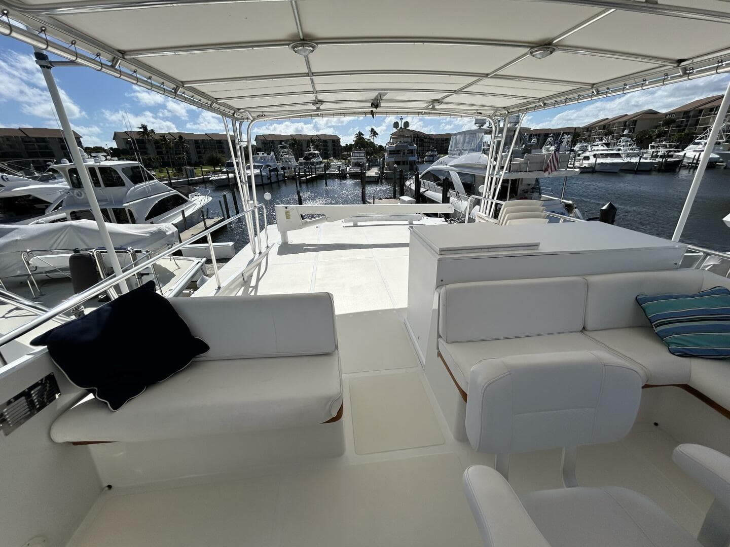 57' DeFever flybridge aft