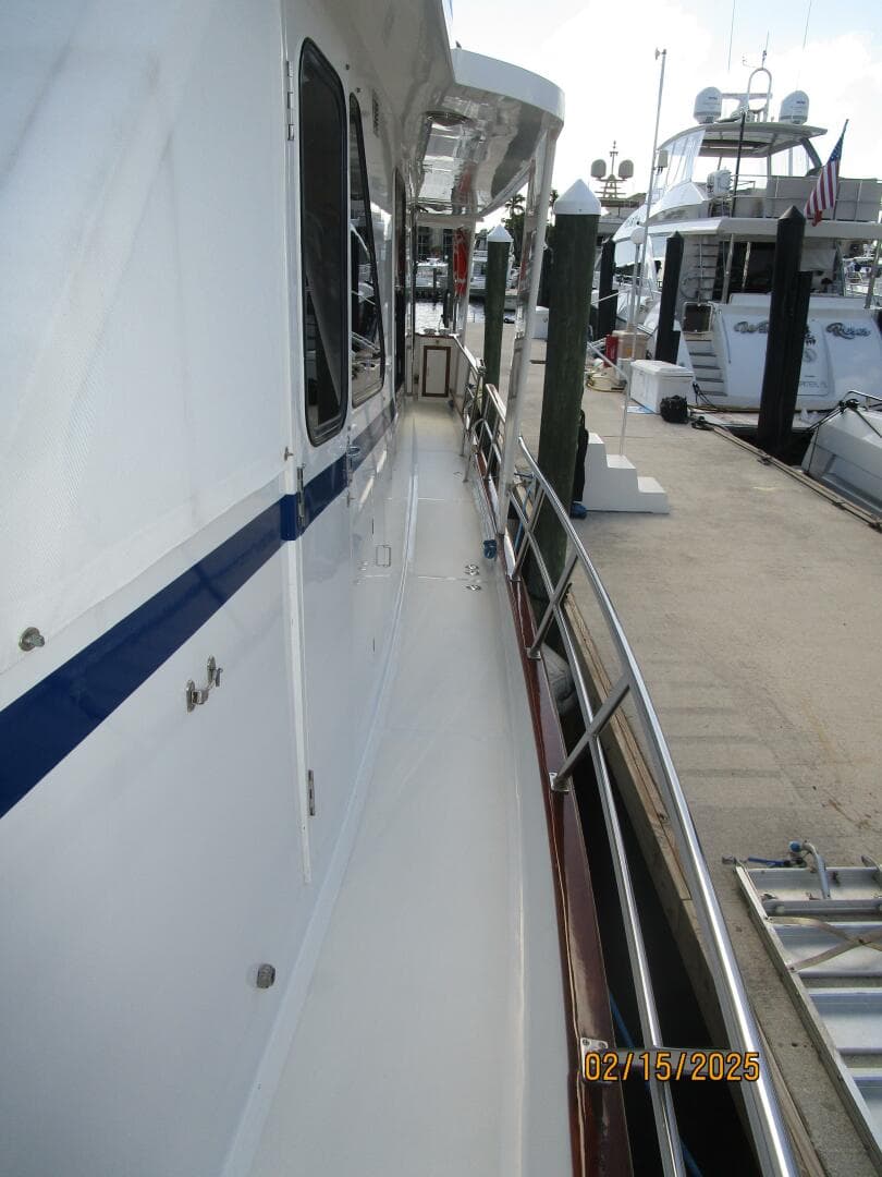 57' DeFever port side deck2