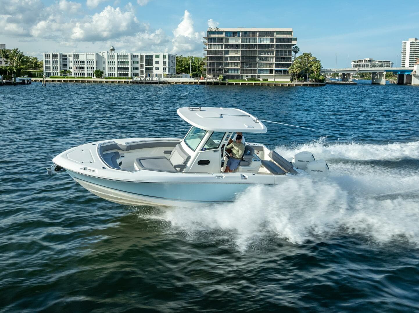 2023 Boston Whaler 280 Outrage