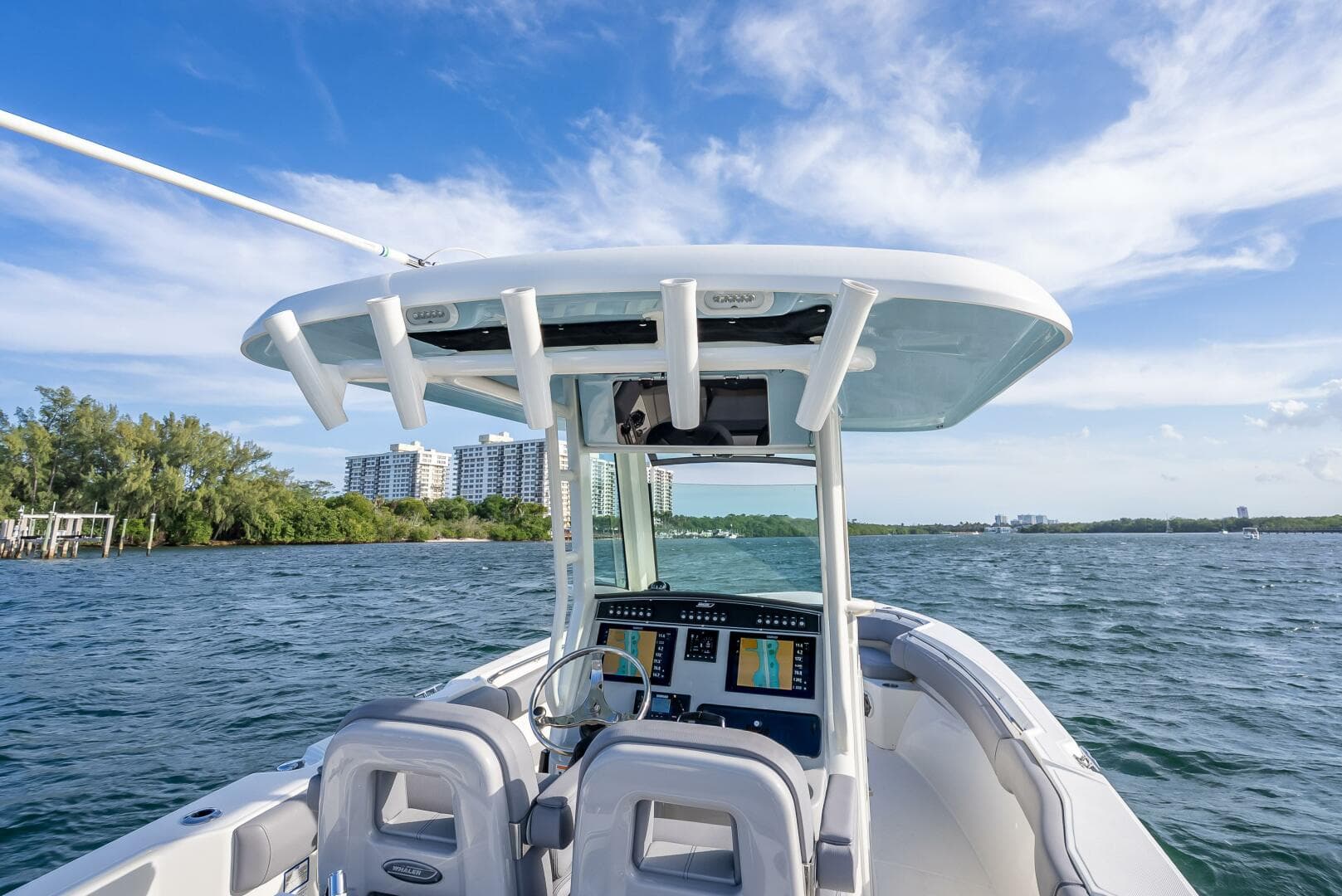 2023 Boston Whaler 280 Outrage