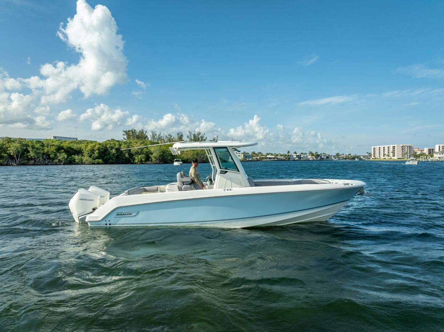 2023 Boston Whaler 280 Outrage