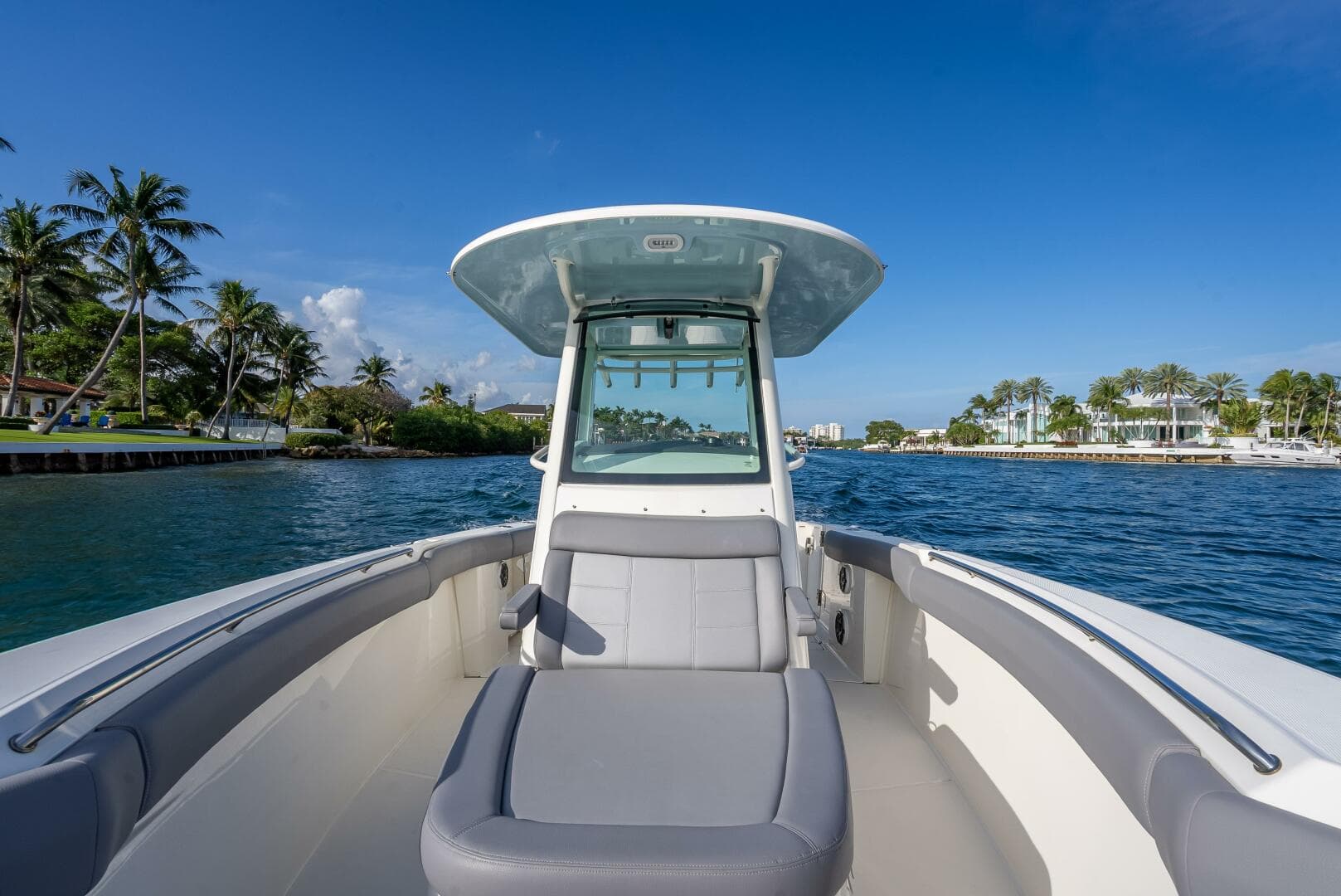 2023 Boston Whaler 280 Outrage