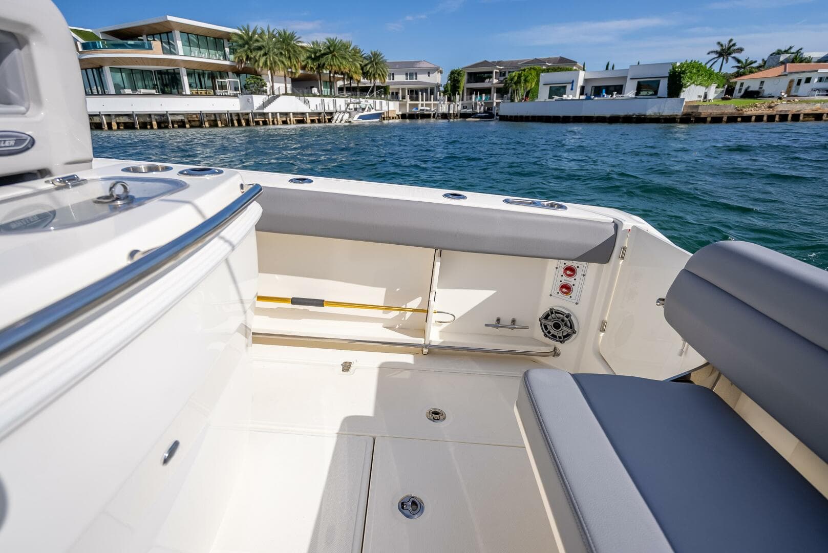 2023 Boston Whaler 280 Outrage