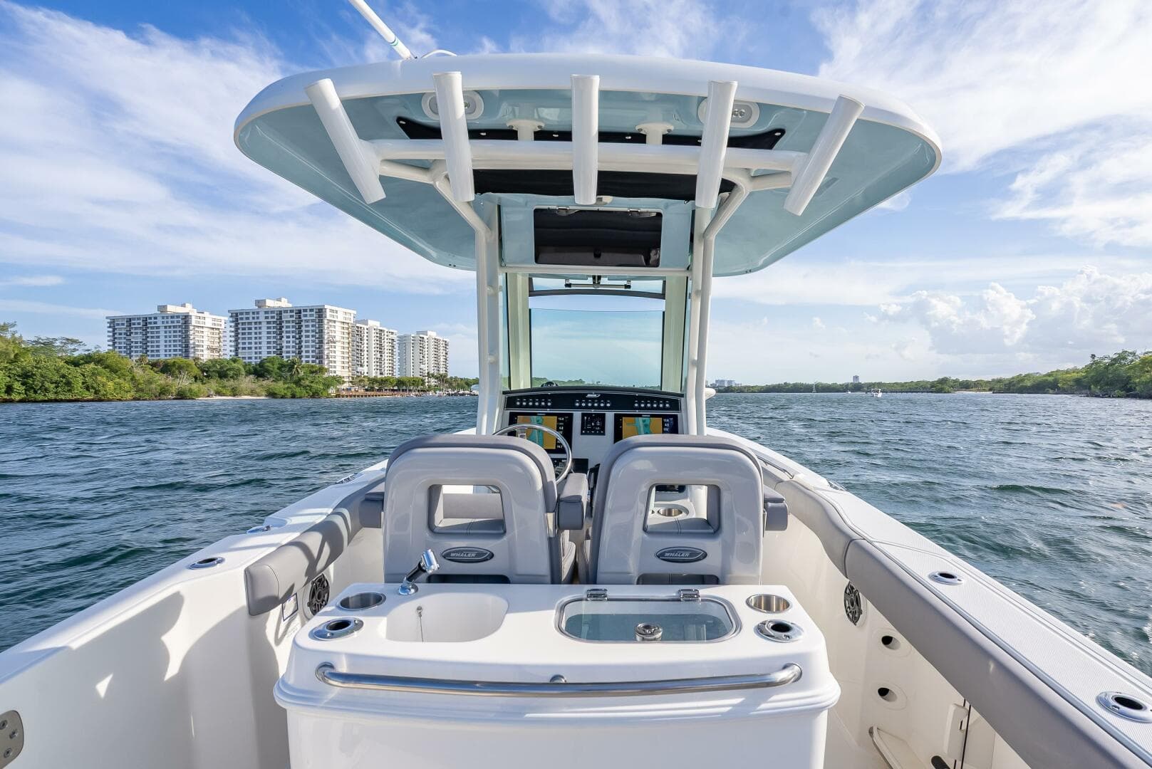 2023 Boston Whaler 280 Outrage