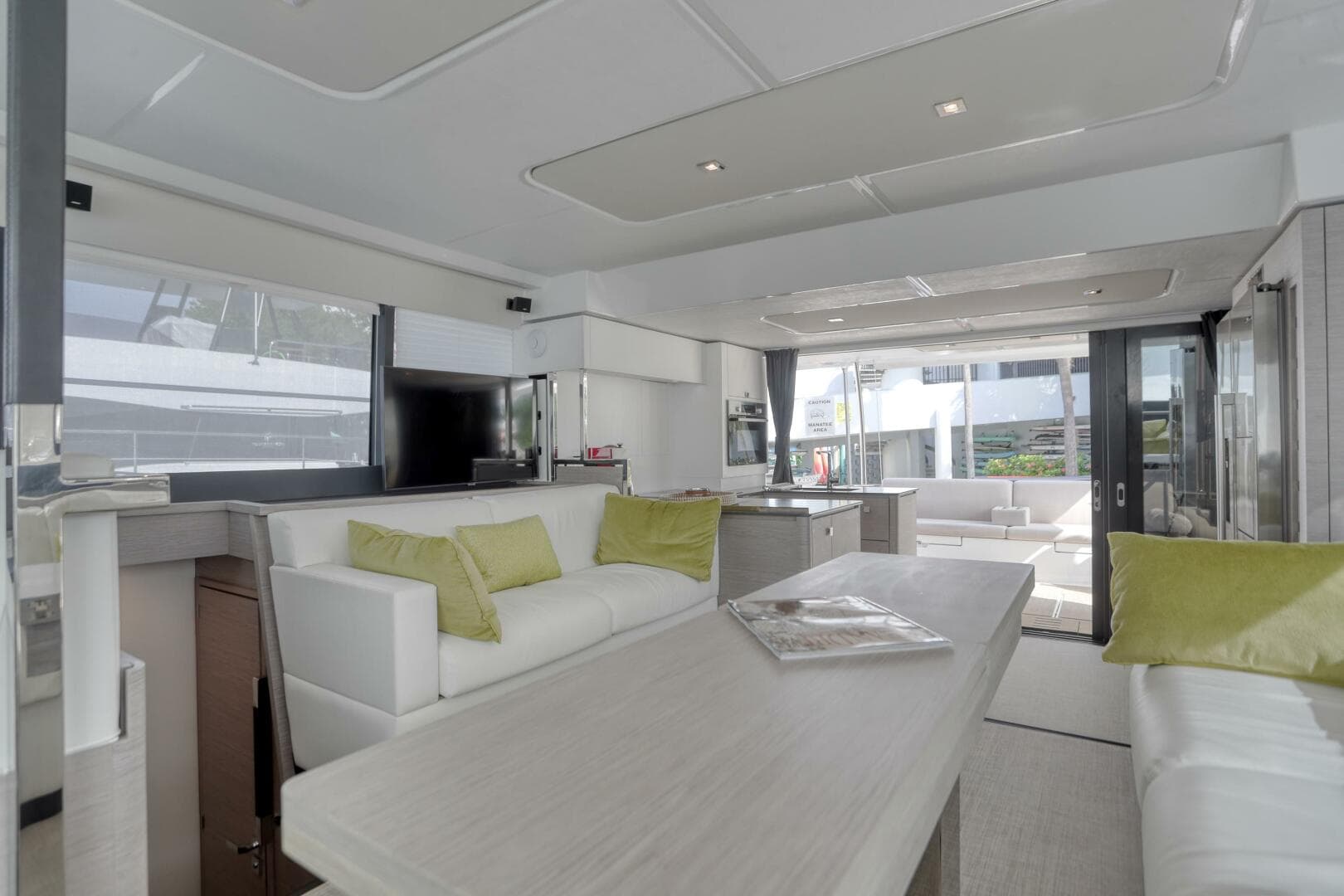 2022 Fountaine Pajot MY6