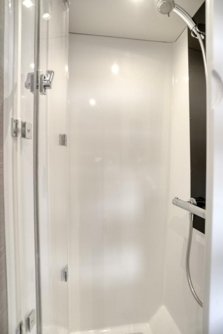 2022 Fountaine Pajot MY6