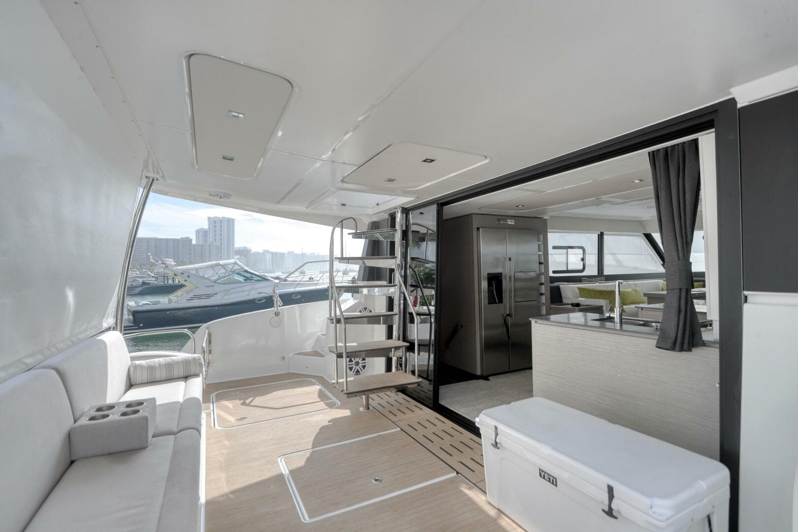 2022 Fountaine Pajot MY6