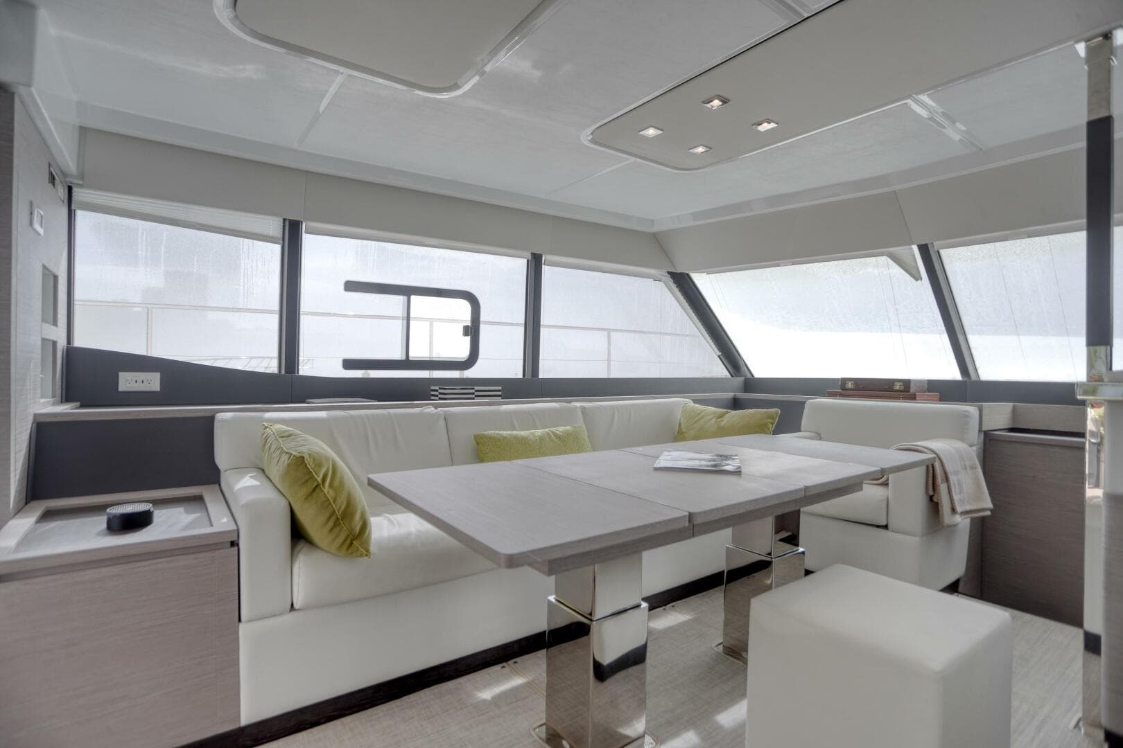 2022 Fountaine Pajot MY6