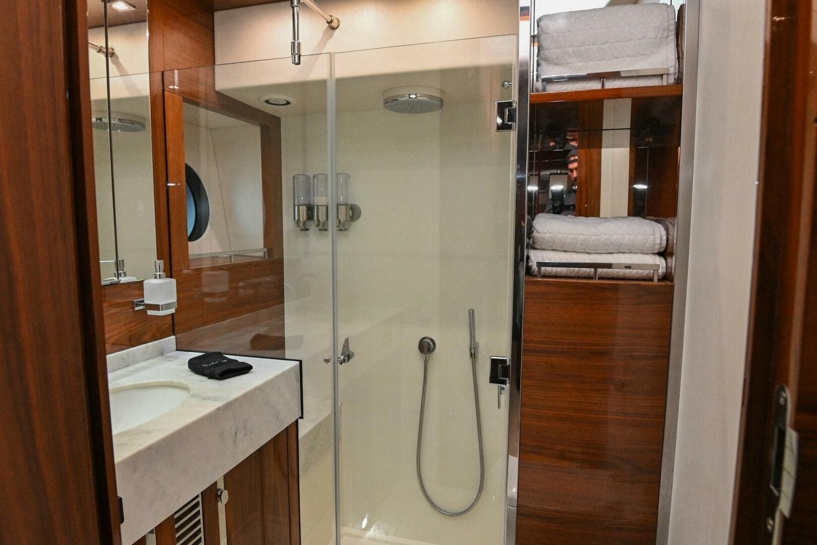 2015 Sunseeker Predator 68