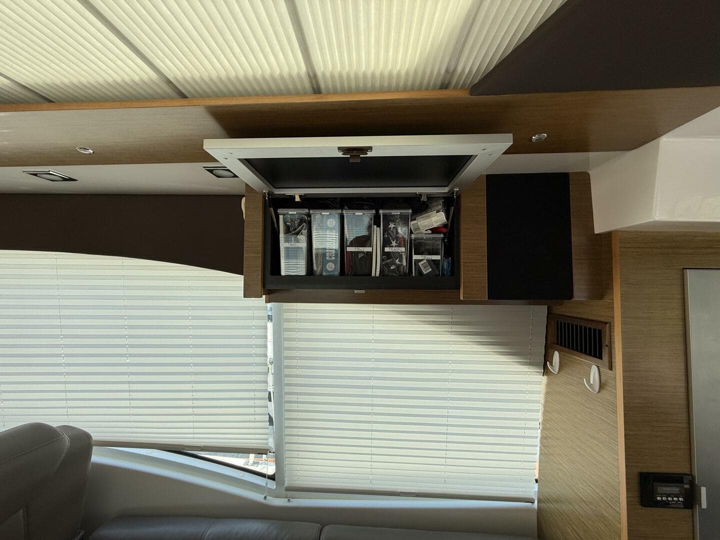 2014 Cruisers Yachts 45 Cantius