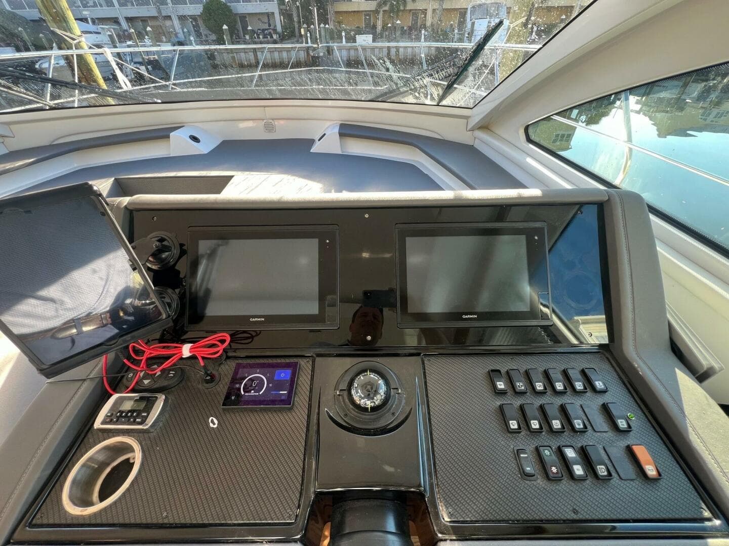 2018 Cruisers Yachts 42 Cantius
