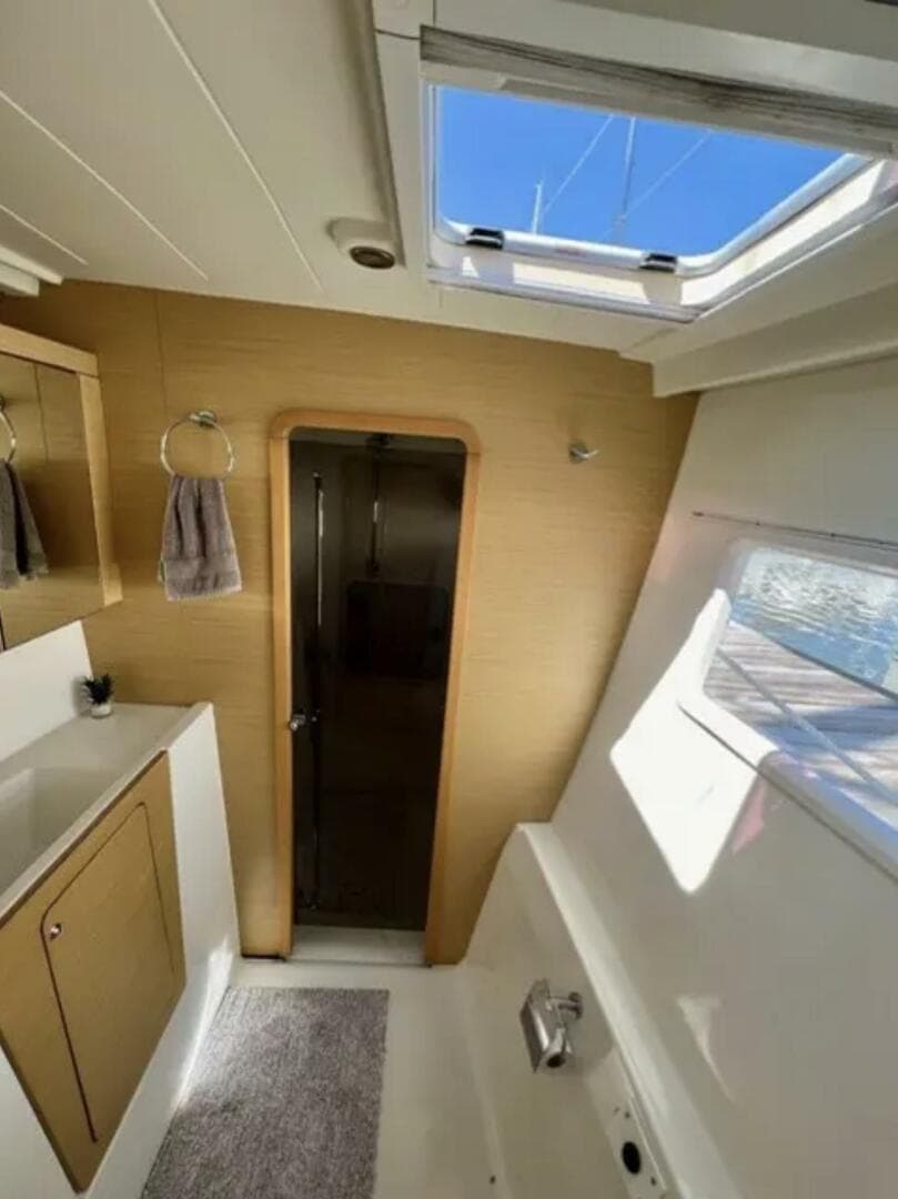 2012 Lagoon 40