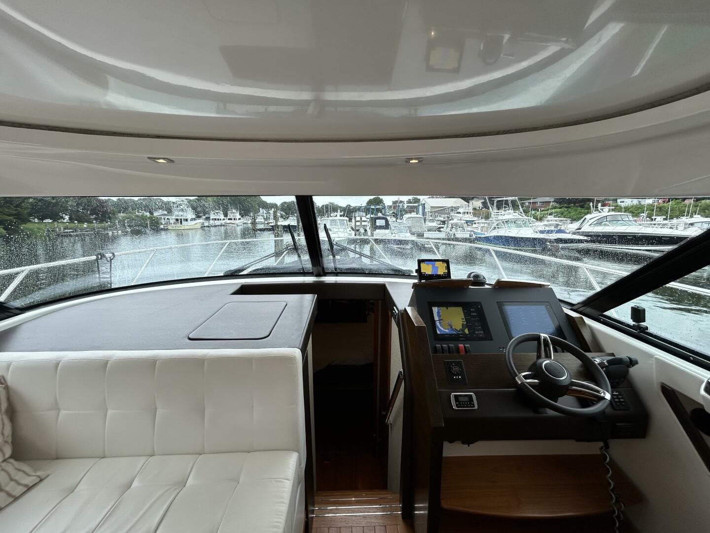 2015 Tiara Yachts C44 Coupe