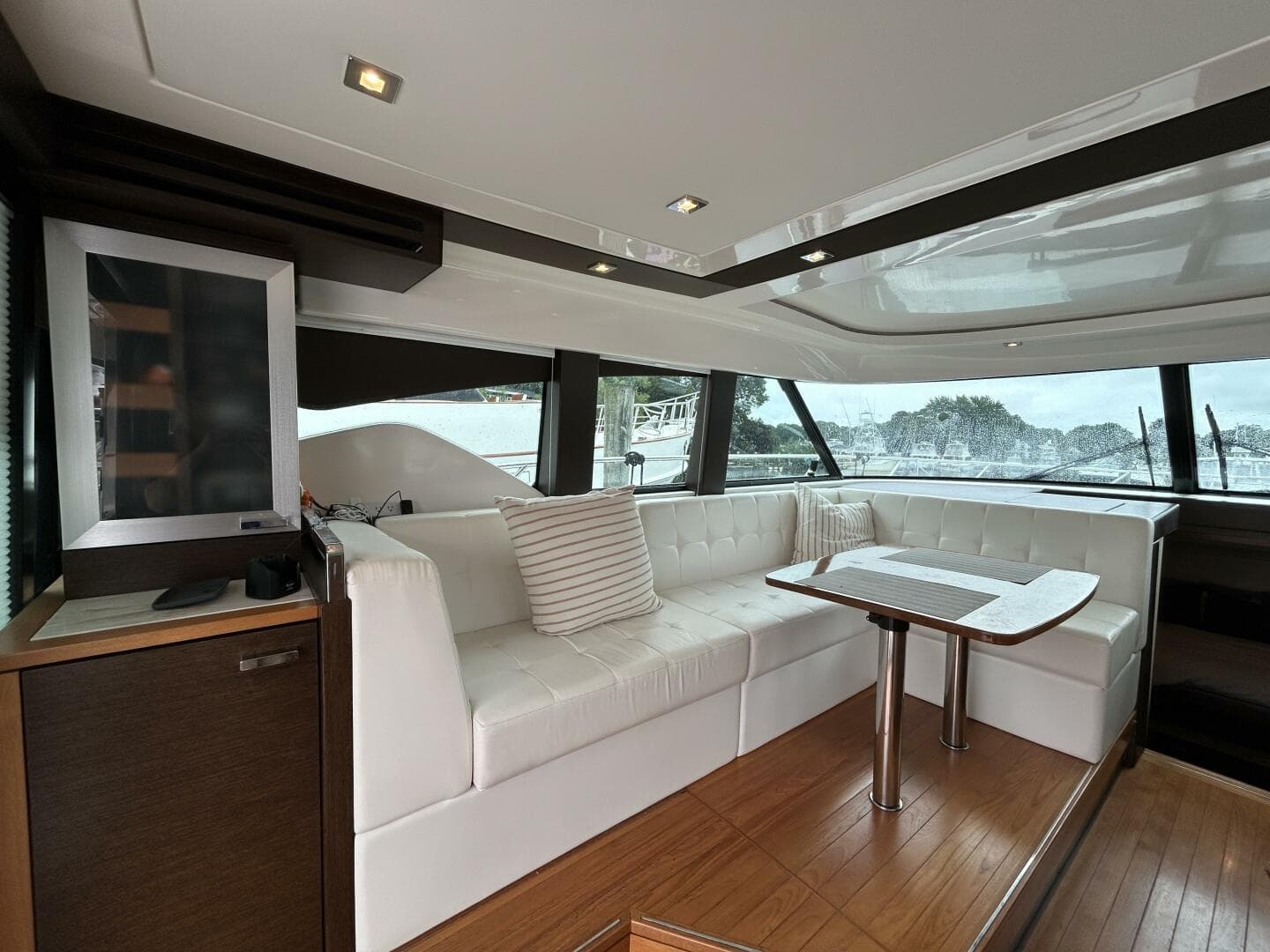 2015 Tiara Yachts C44 Coupe