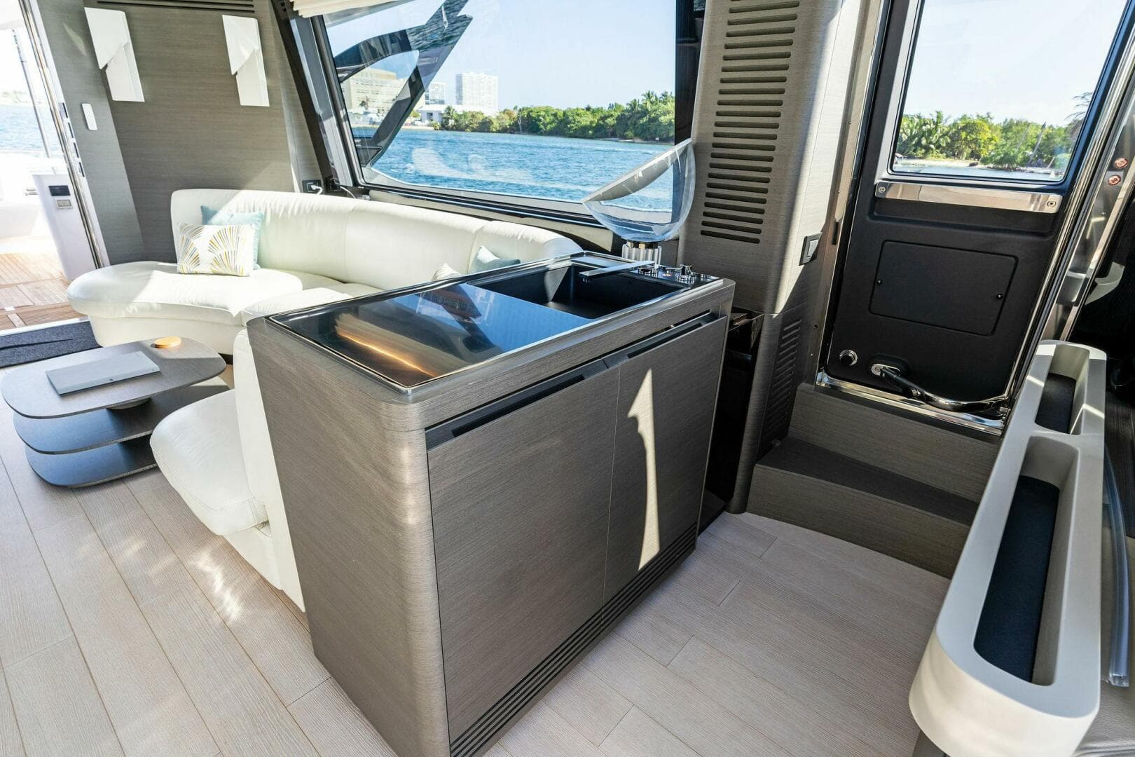 2024 Azimut S8