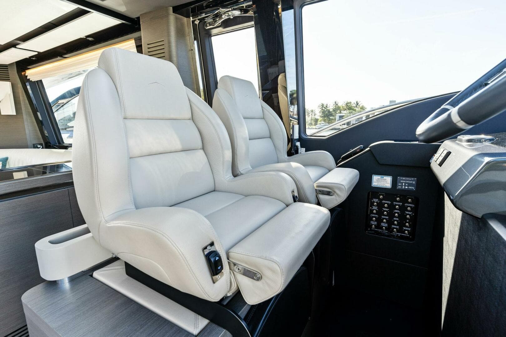 2024 Azimut S8