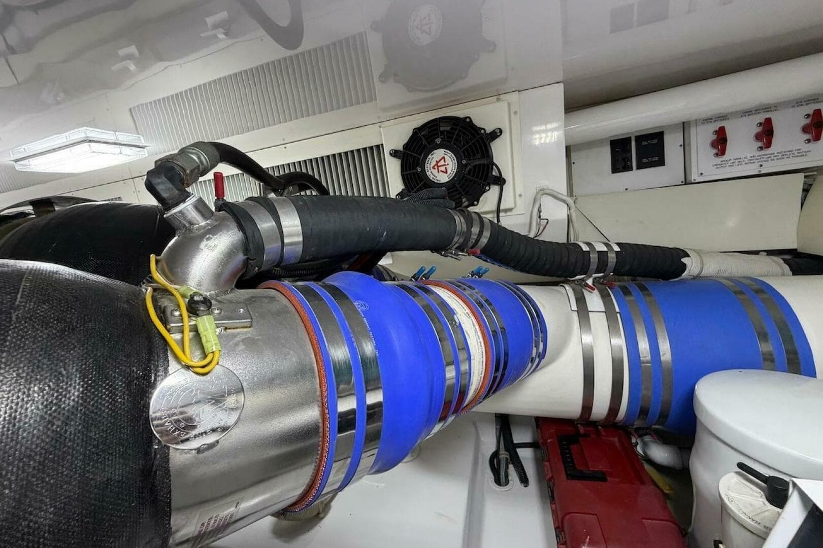 2004 Viking 56 Convertible