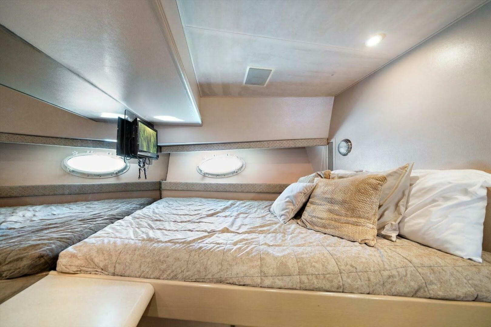 1995 Westport 106 Raised Pilothouse