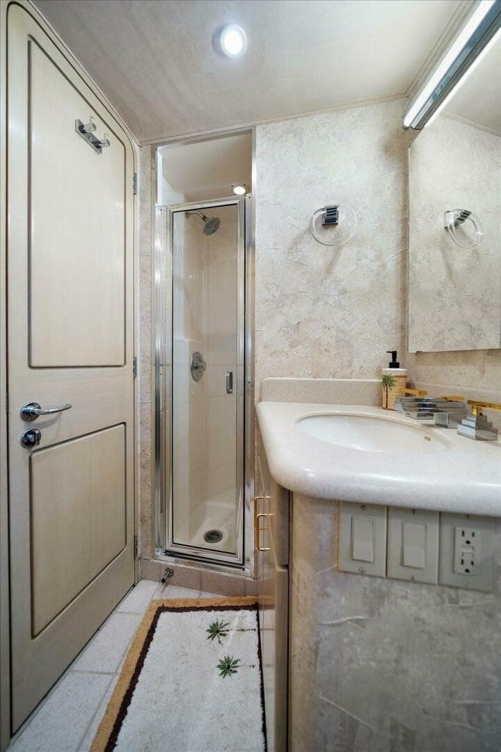 1995 Westport 106 Raised Pilothouse