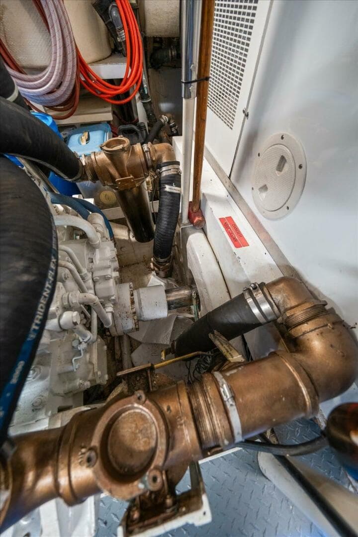 1995 Westport 106 Raised Pilothouse