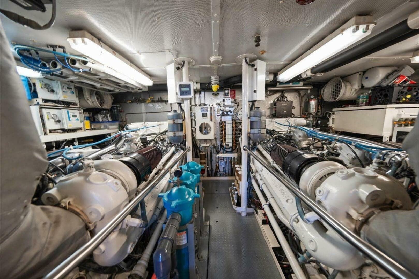 1995 Westport 106 Raised Pilothouse