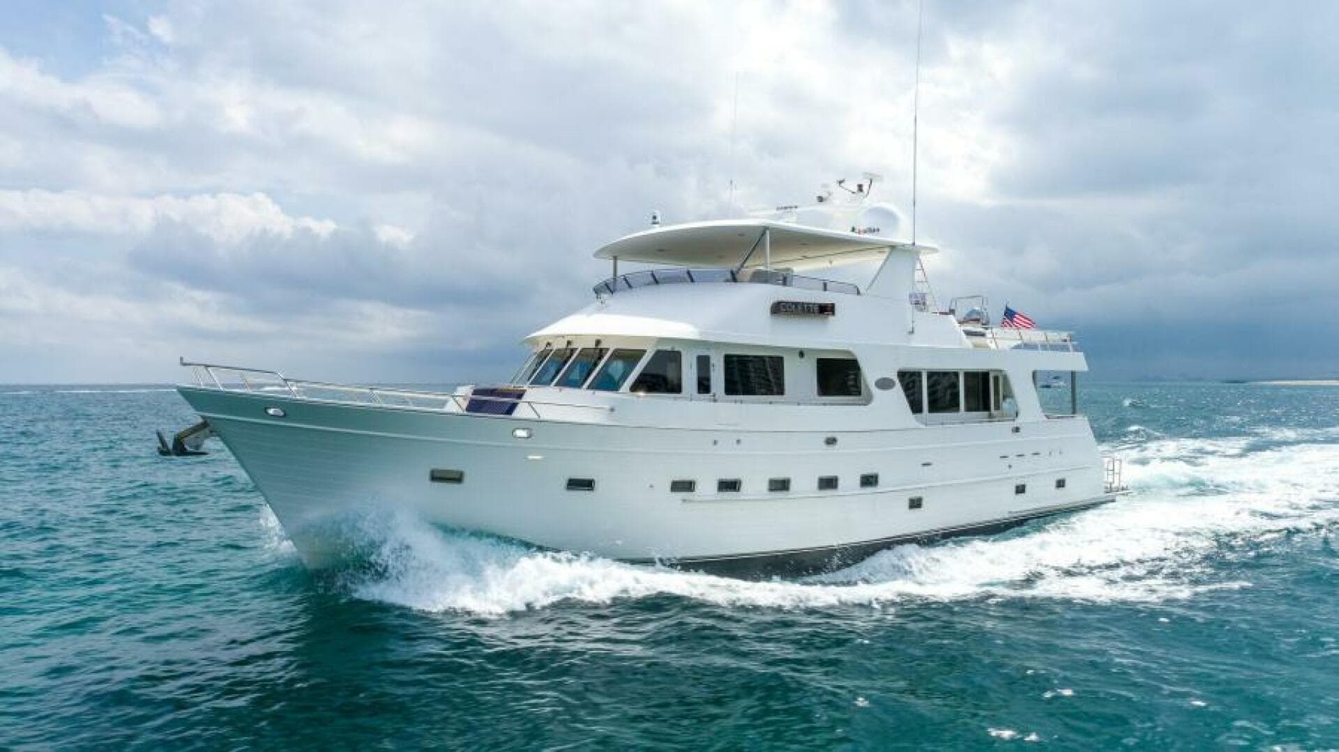 2005 Outer Reef Yachts 