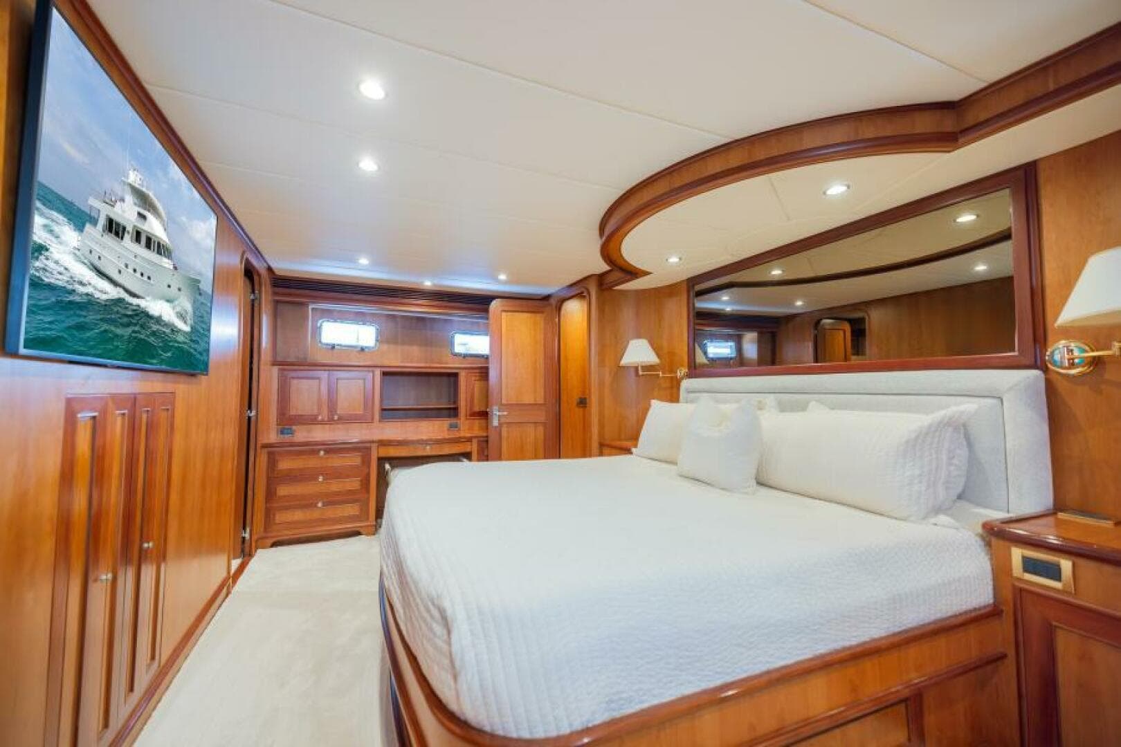 2005 Outer Reef Yachts 