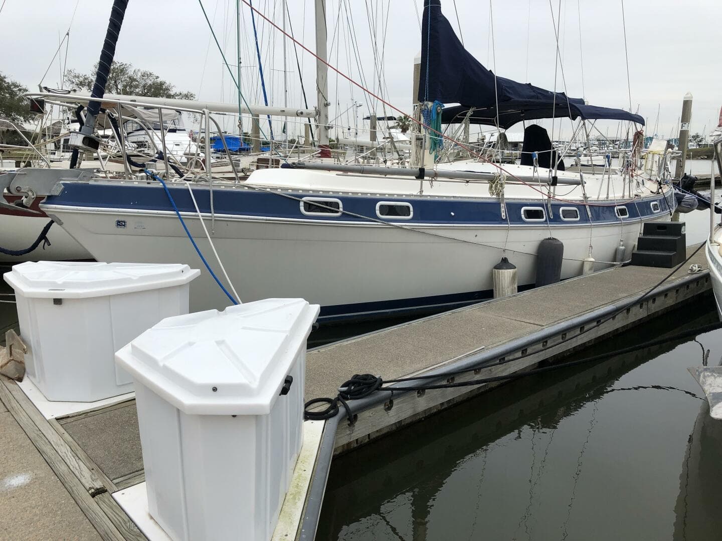 1988 Catalina Morgan Classic 41