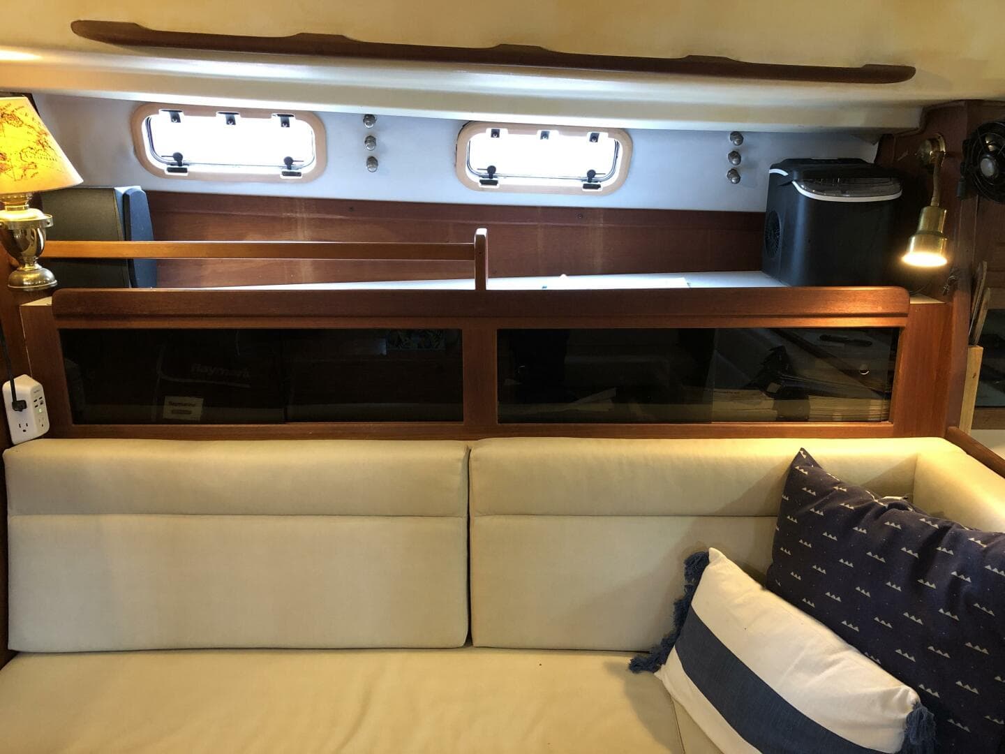 1988 Catalina Morgan Classic 41