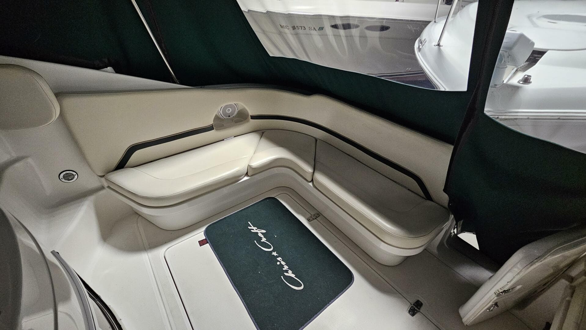 1998 Chris-Craft 320 Express Cruiser