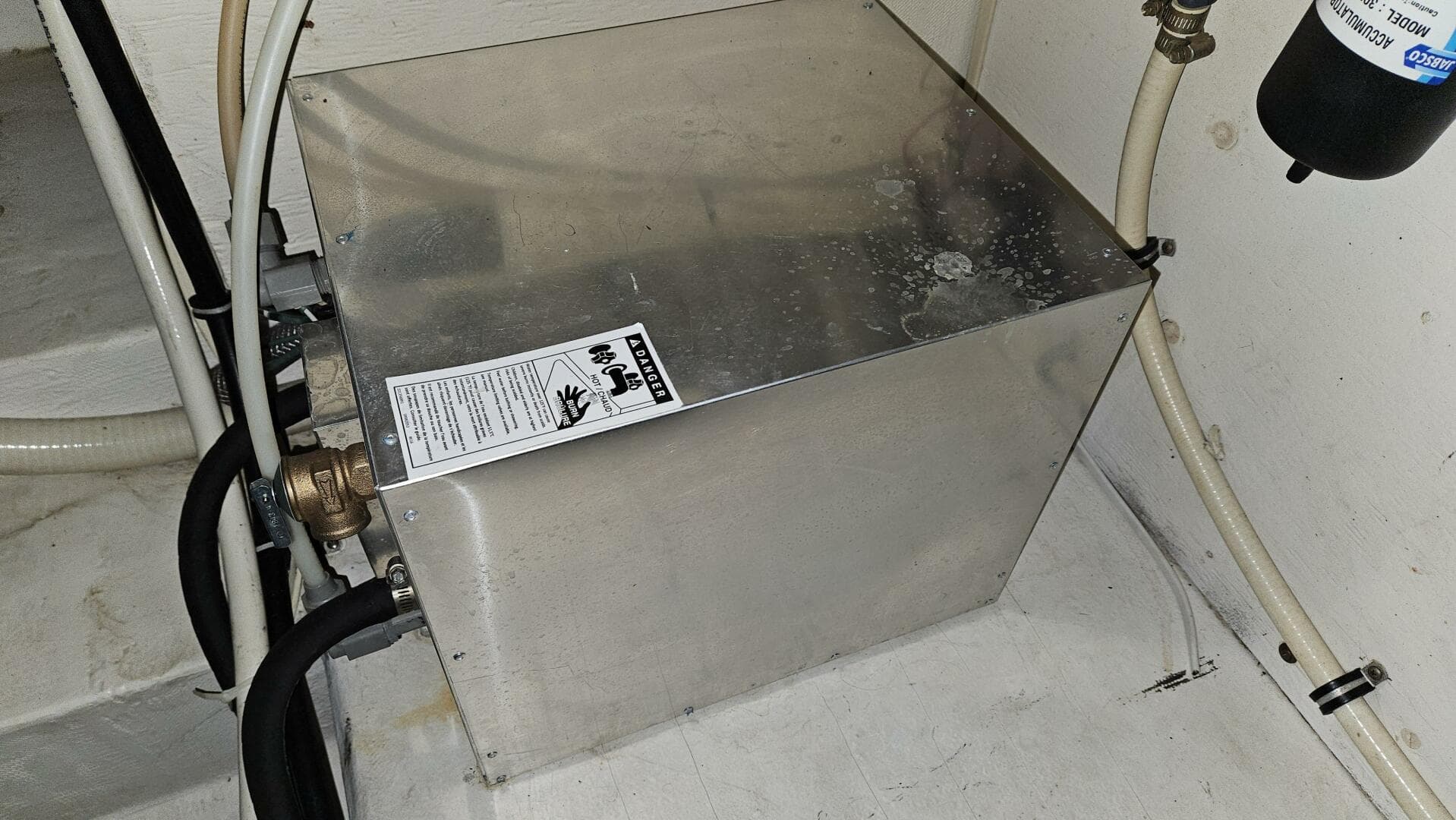 1998 Chris-Craft 320 Express Cruiser