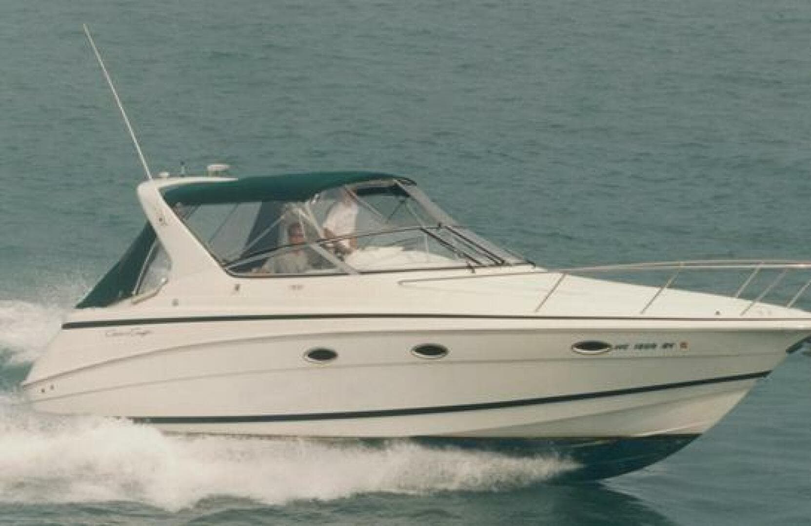 1998 Chris-Craft 320 Express Cruiser