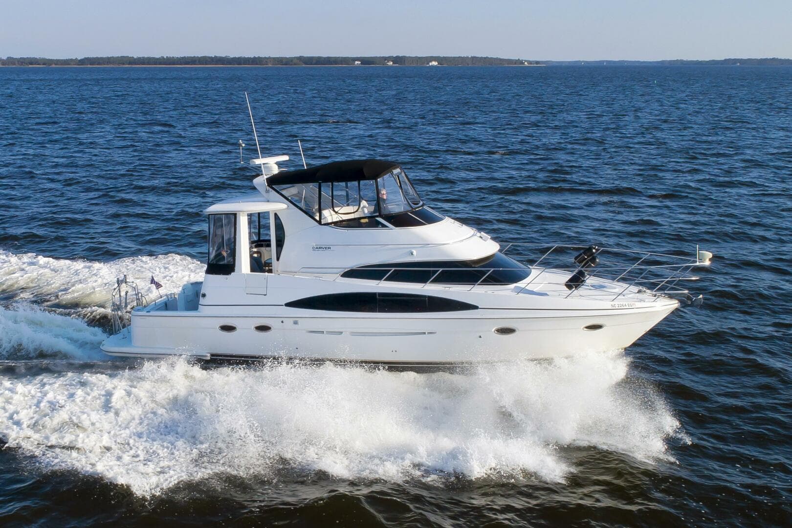2002 Carver 444 Cockpit Motor Yacht
