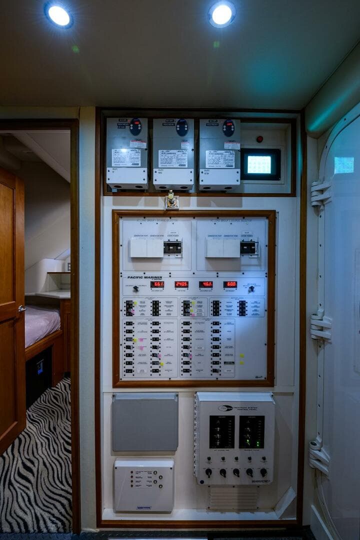 2009 Pacific Mariner 