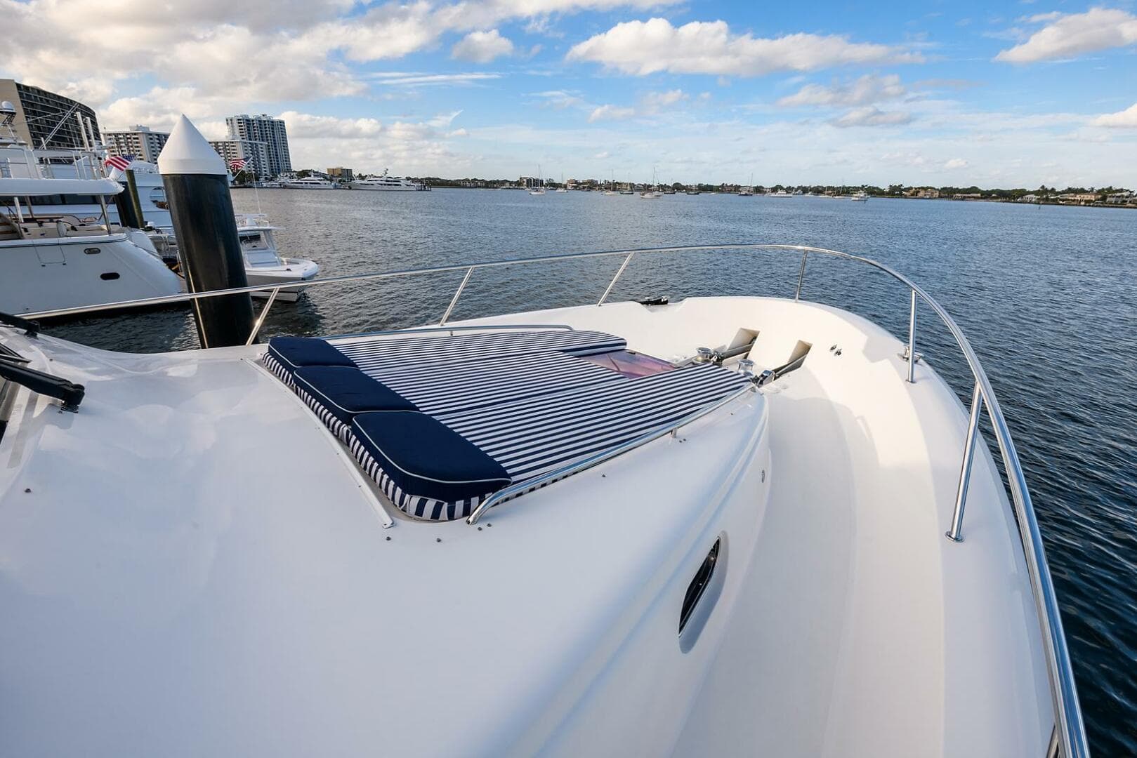 2009 Pacific Mariner 