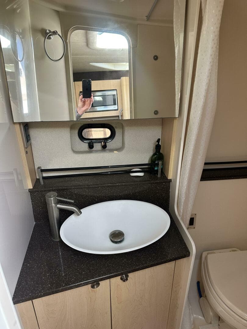 2013 Sea Ray 370 Venture