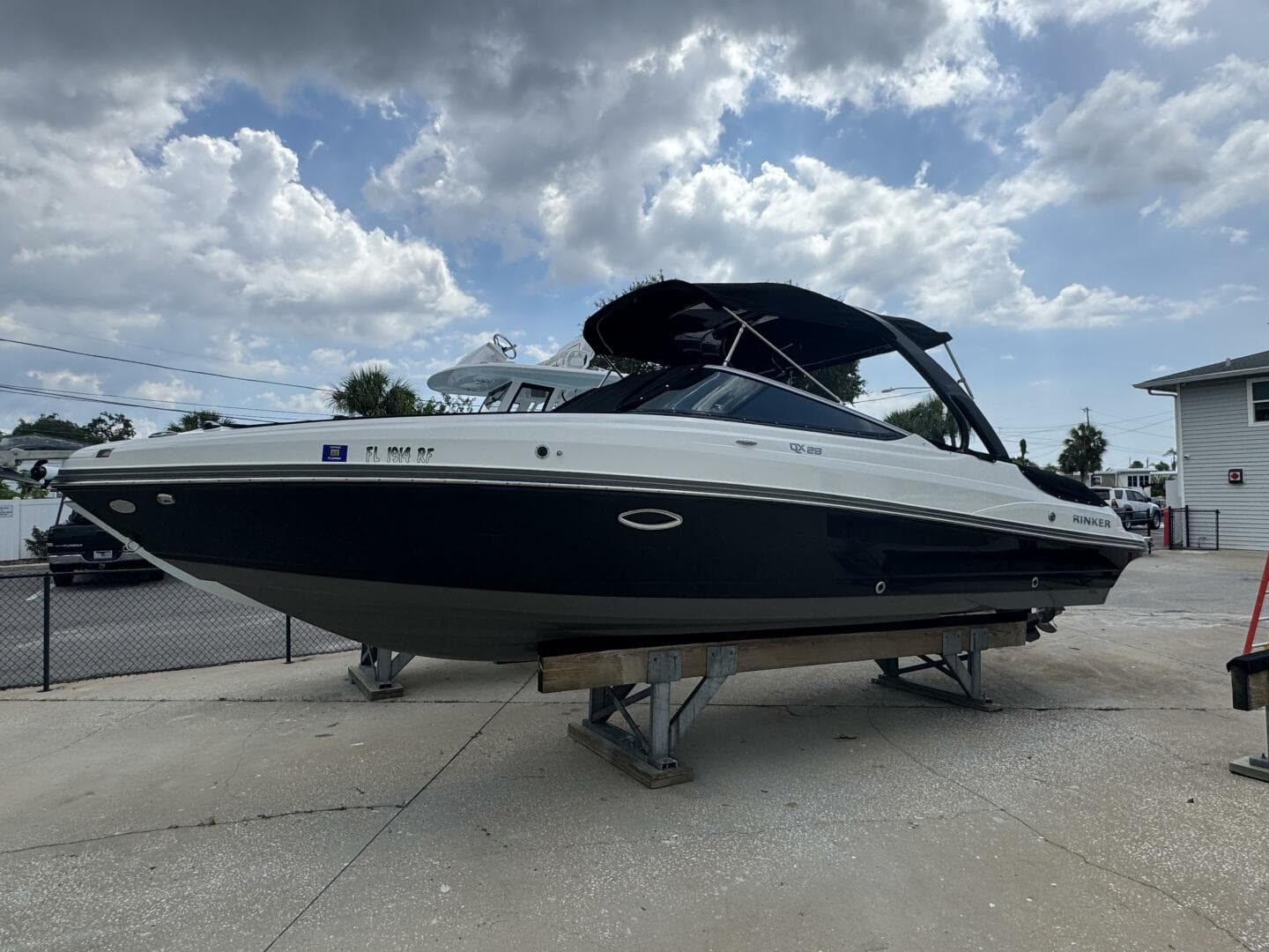 2017 Rinker QX 29