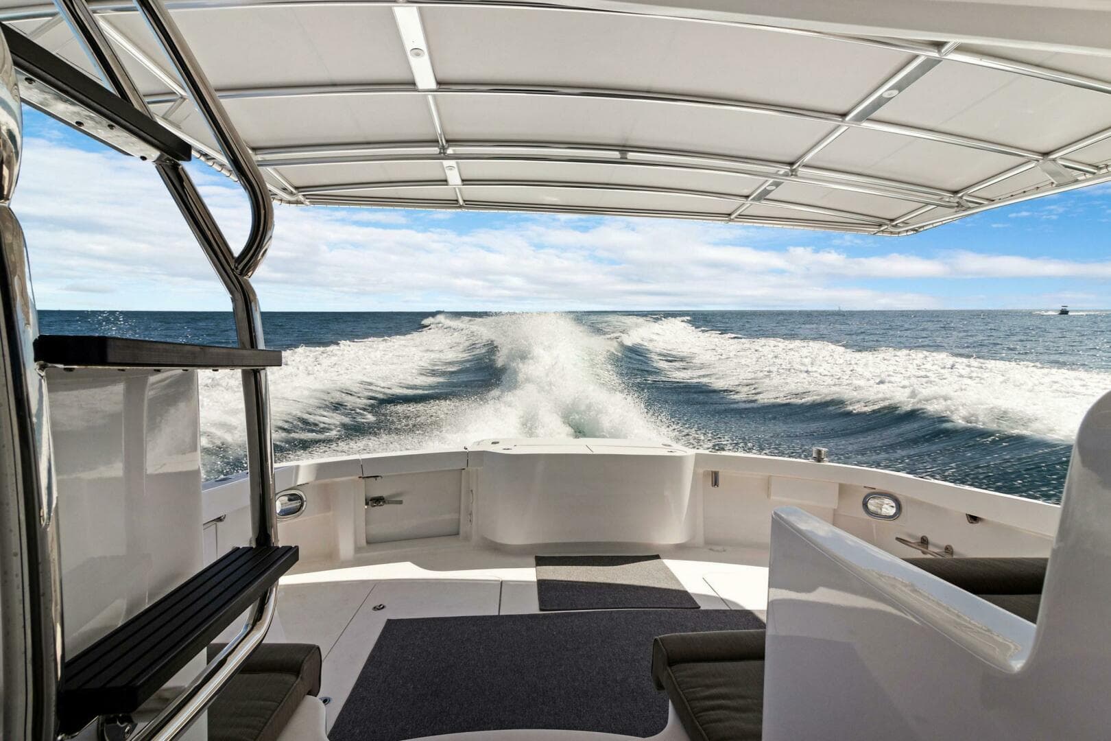2016 Hatteras GT63