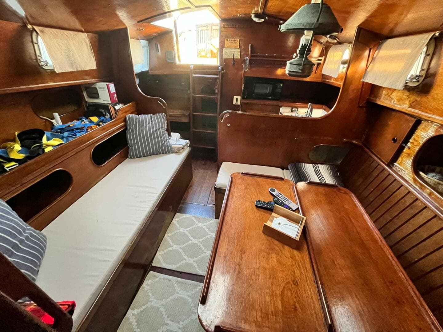 1979-freedom-40-cat-ketch-sail-9702897-20250303172655218-1_XLARGE.jpg
