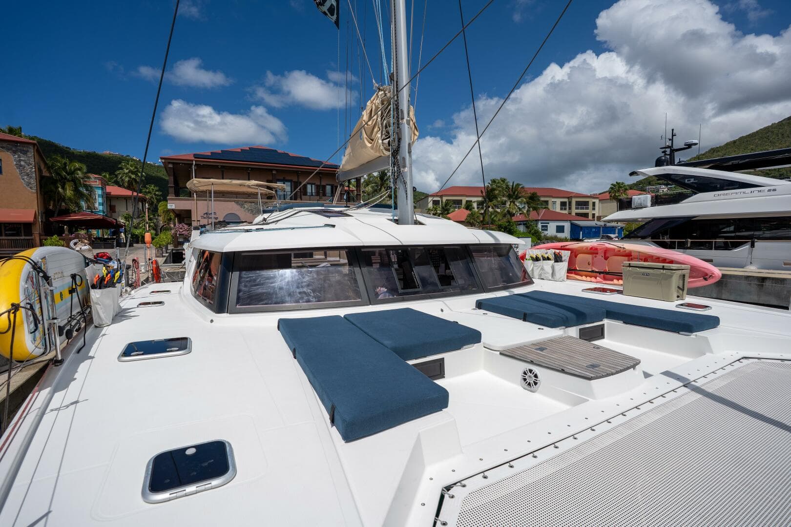 2020 Fountaine Pajot 