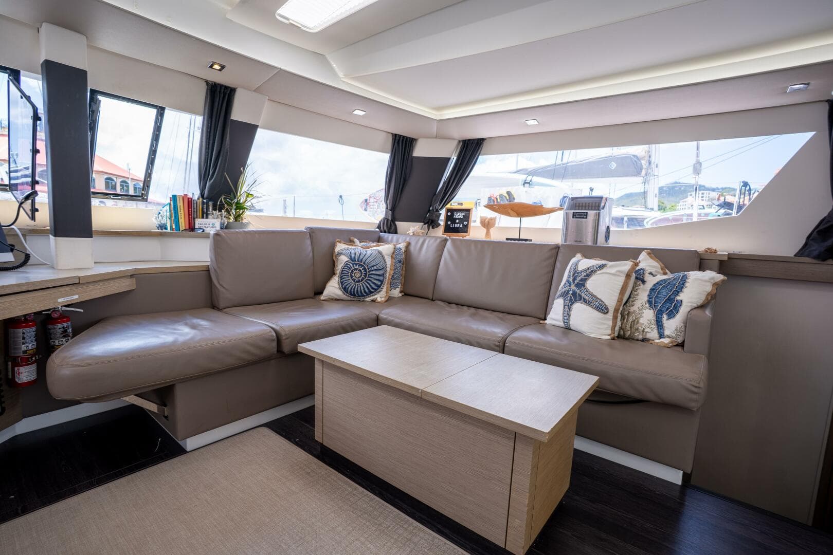 2020 Fountaine Pajot 