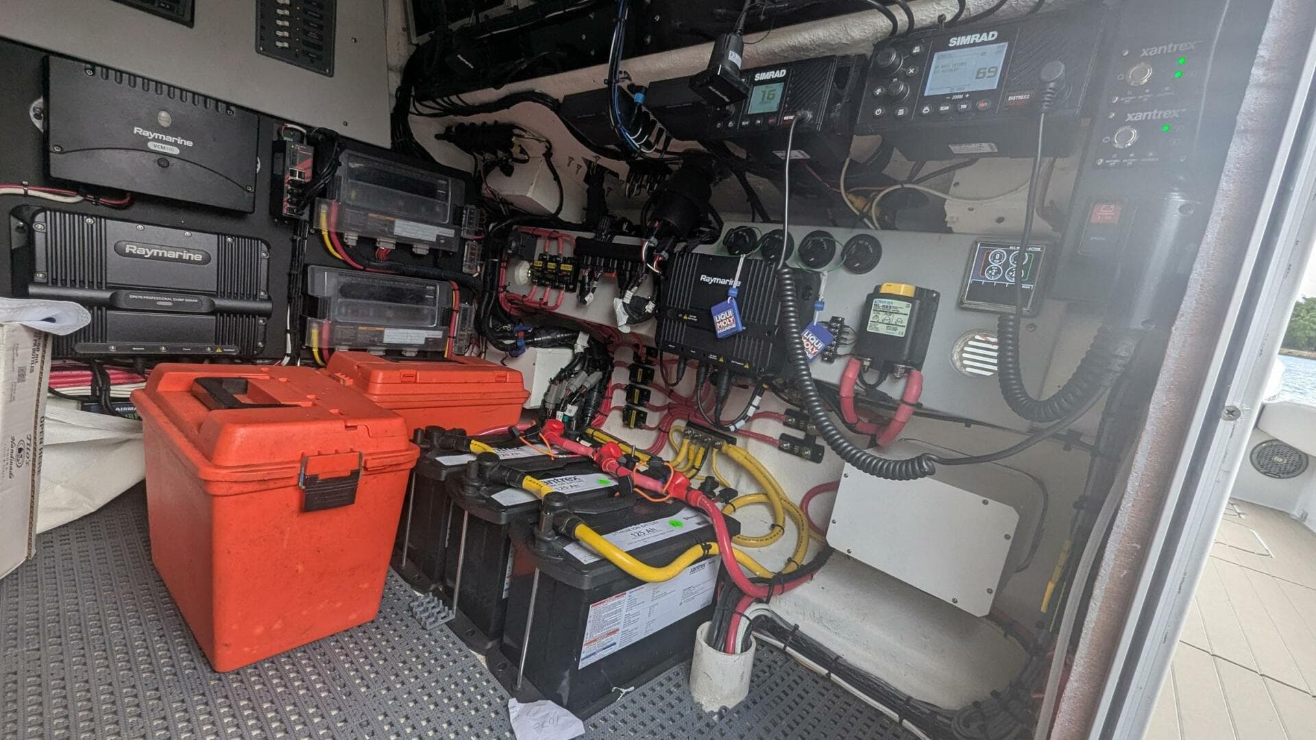 2021 Vela Boatworks 368 Center Console