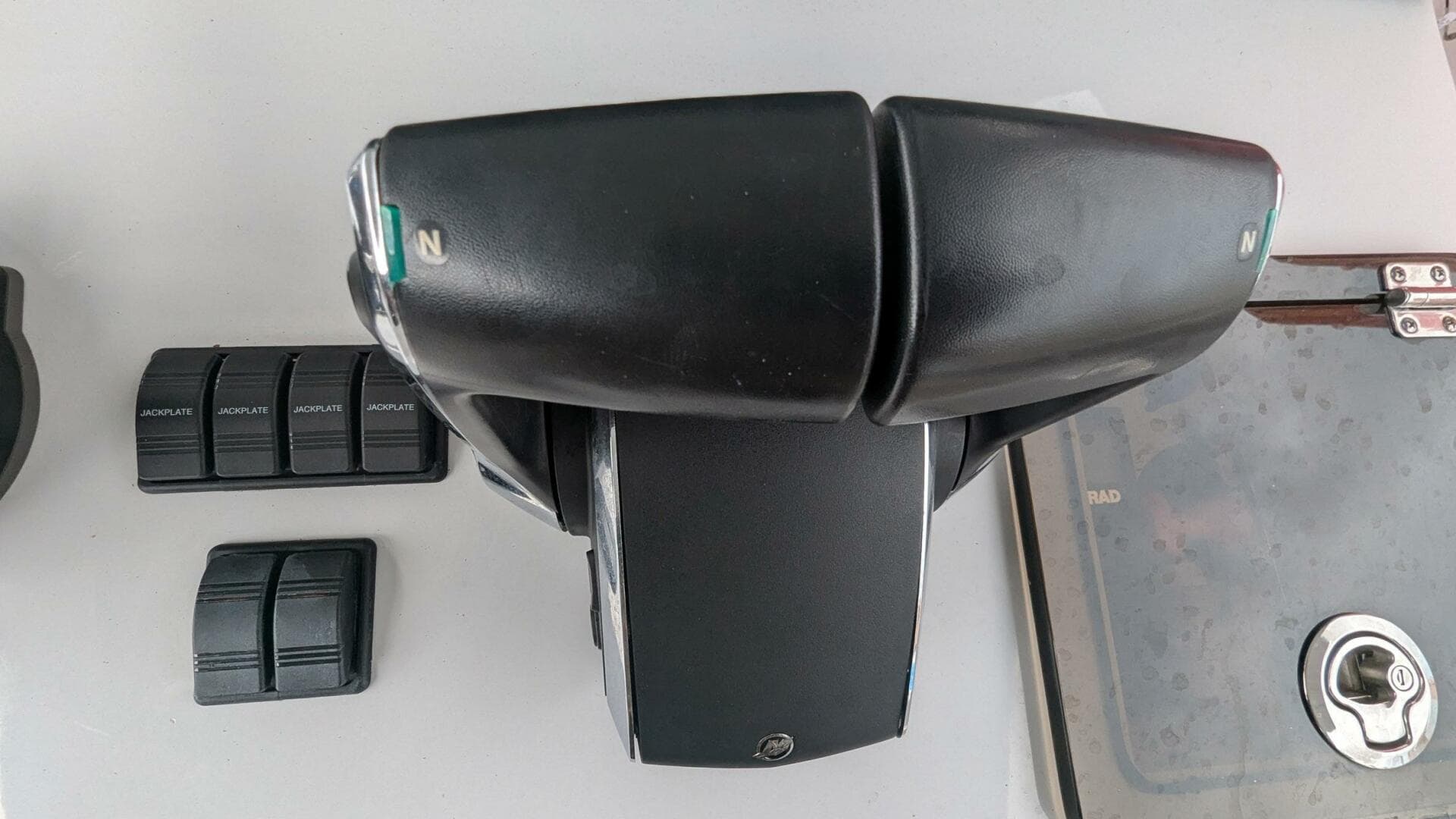 2021 Vela Boatworks 368 Center Console