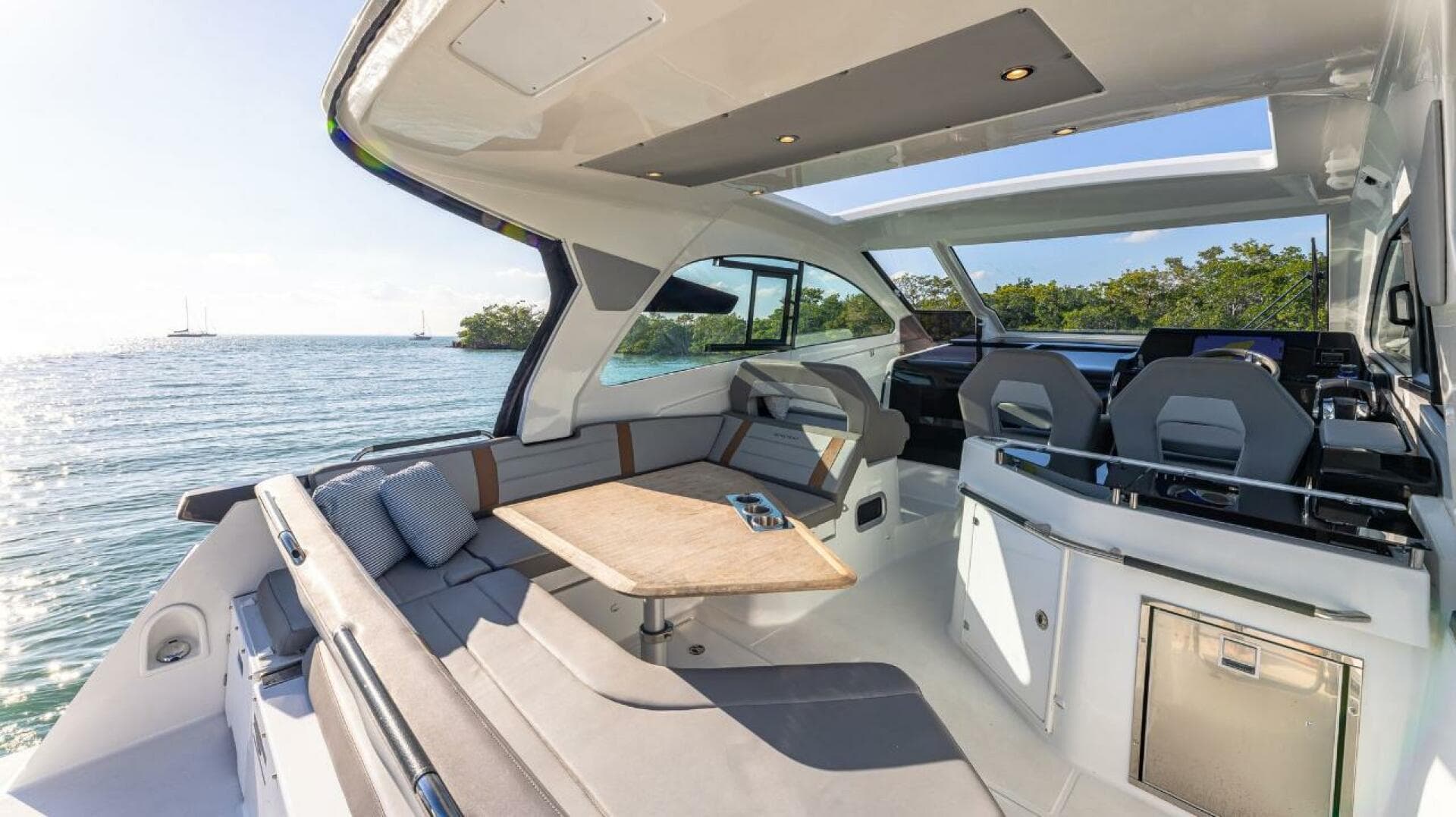 2021 Beneteau Gran Turismo 32