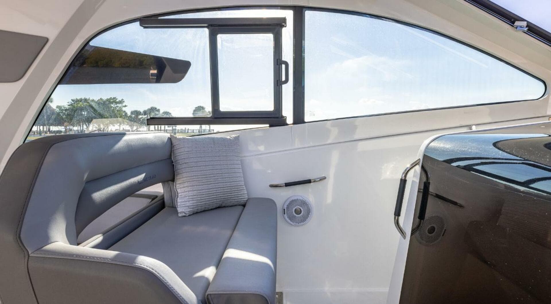 2021 Beneteau Gran Turismo 32