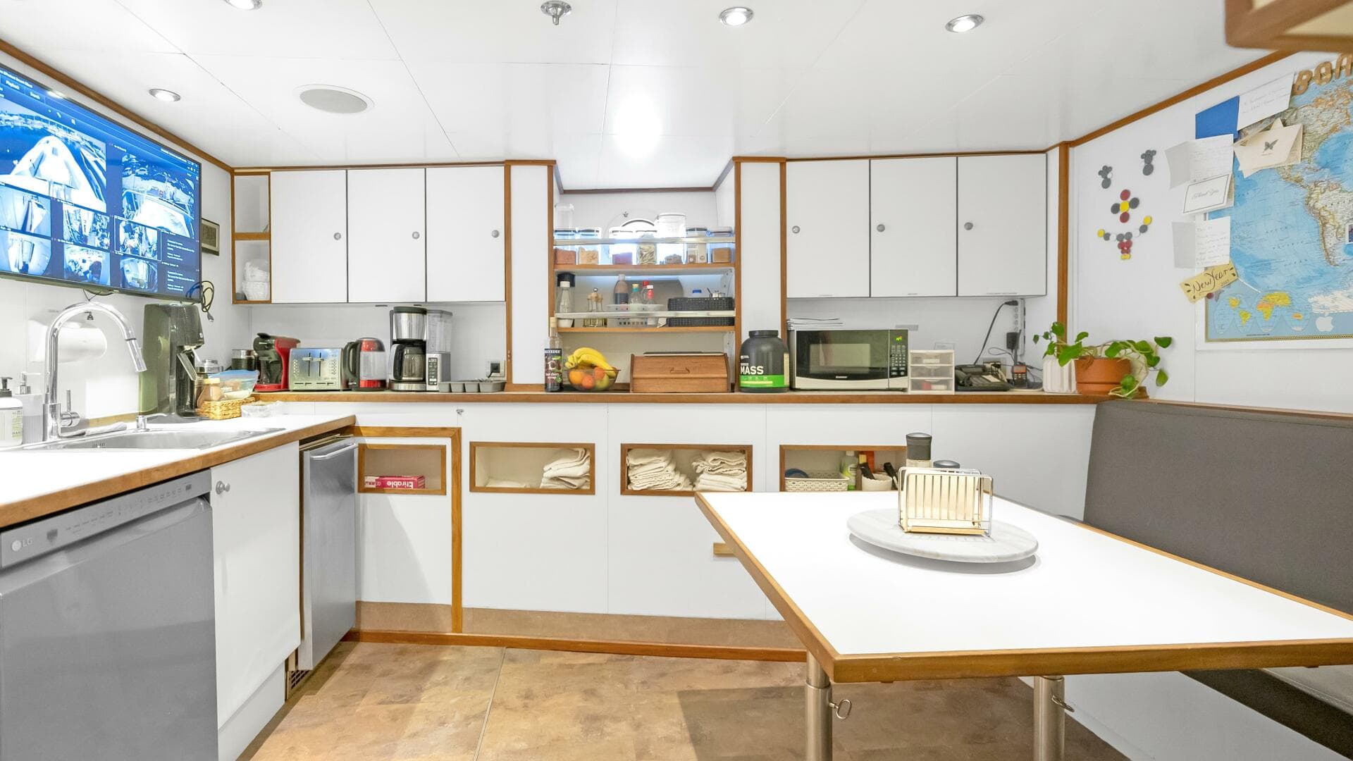 2003 Royal Denship Motor Yacht